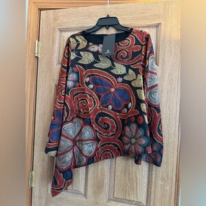 NWT Radzoli Black and Red Uneven Hem Top